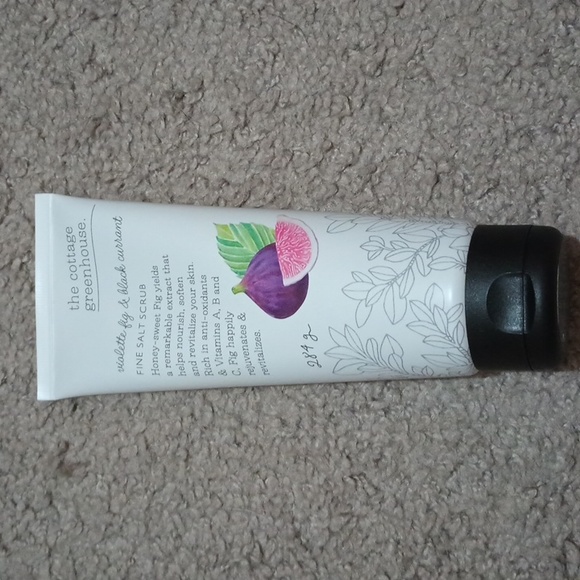 New! Fine Salt Body Scrub - Picture 5 of 5